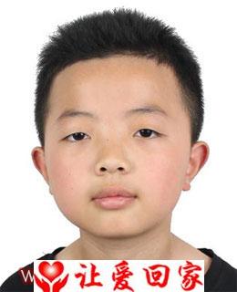杨朋博